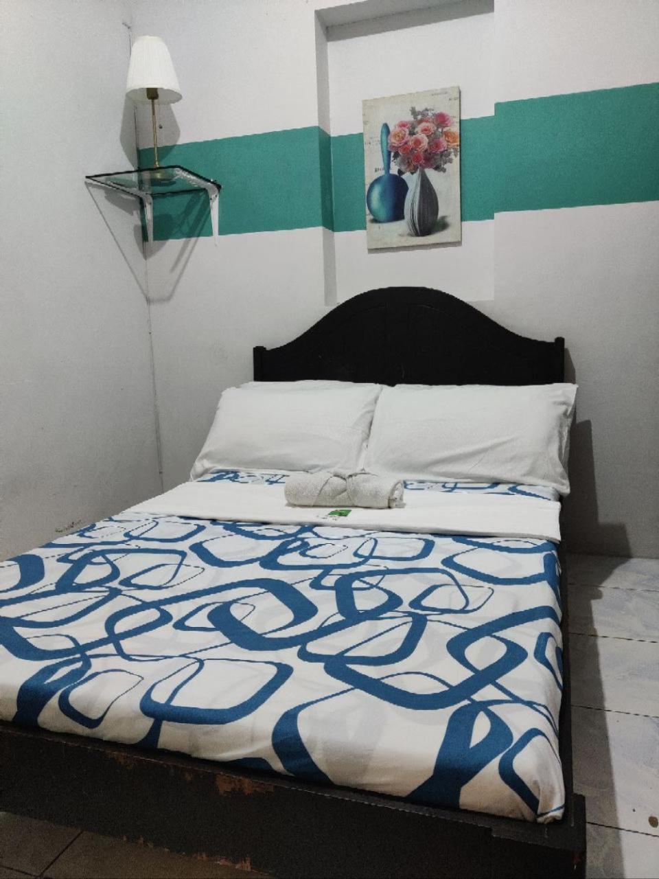 Center Parkway Pension House Kalibo Bagian luar foto