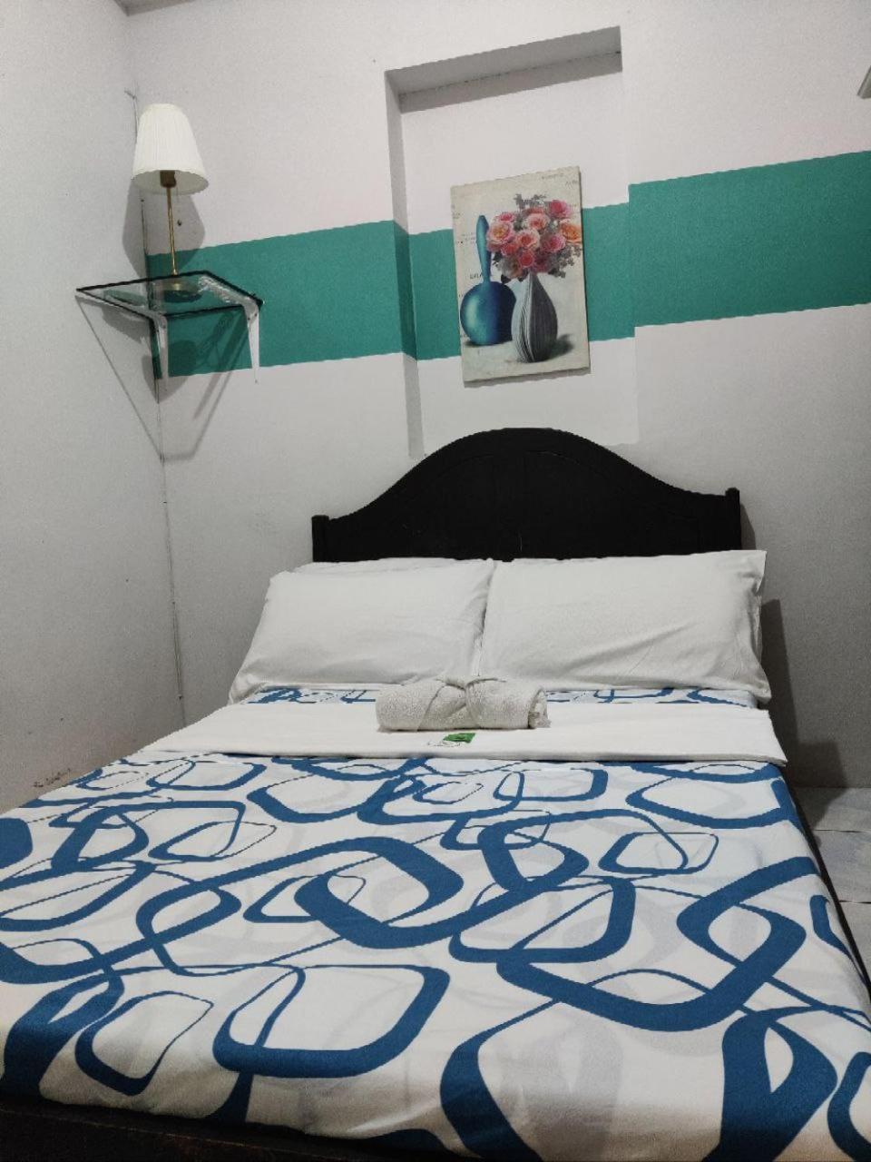 Center Parkway Pension House Kalibo Bagian luar foto