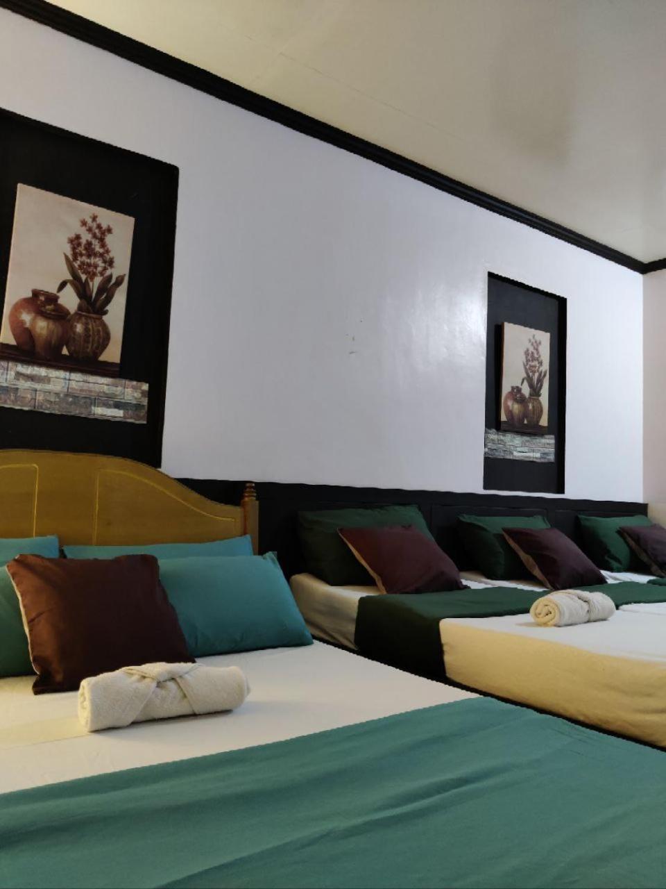 Center Parkway Pension House Kalibo Bagian luar foto