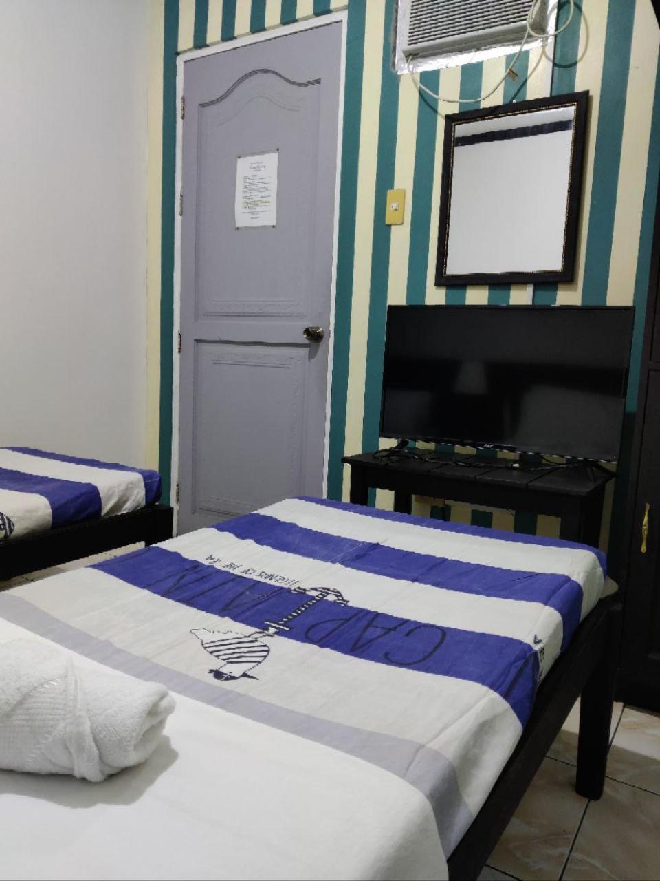 Center Parkway Pension House Kalibo Bagian luar foto