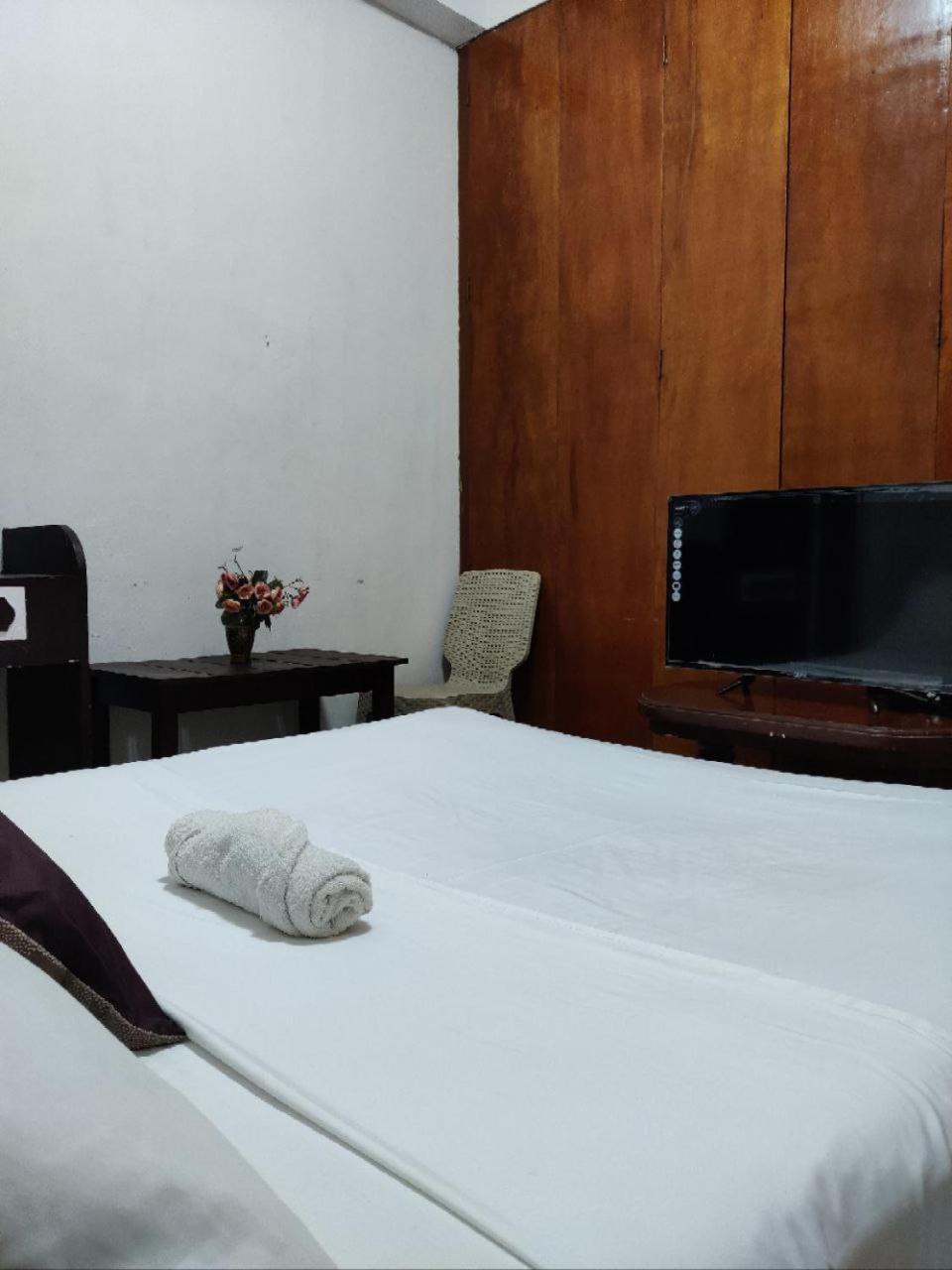Center Parkway Pension House Kalibo Bagian luar foto