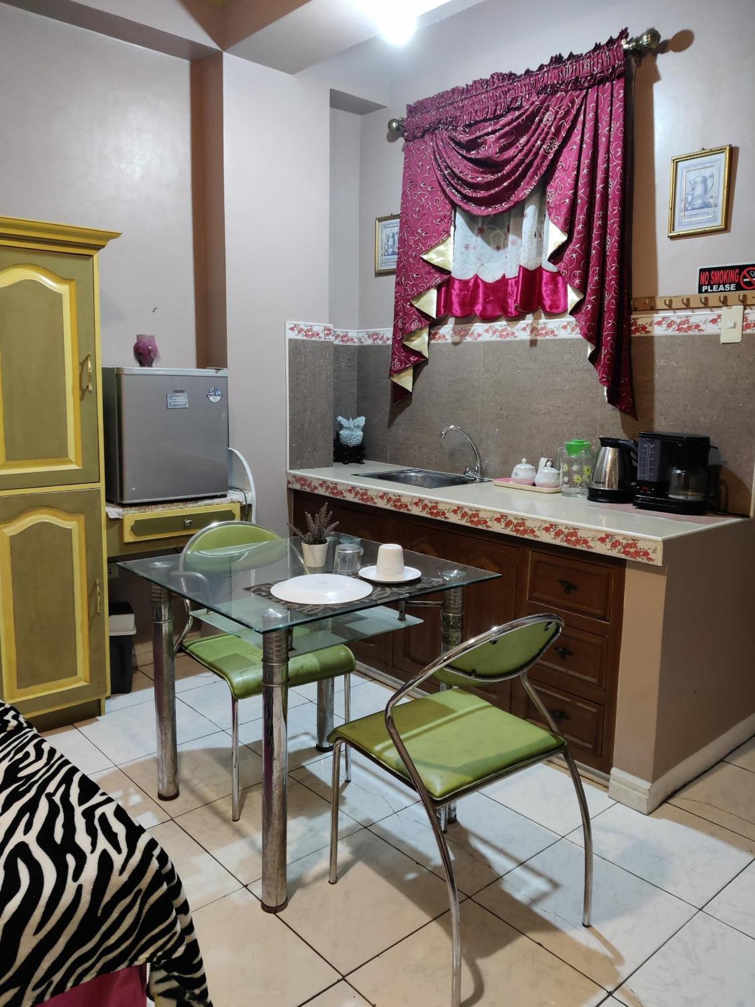 Center Parkway Pension House Kalibo Bagian luar foto