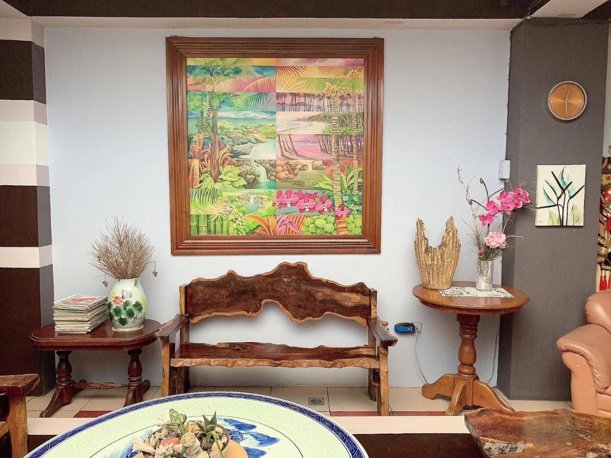Center Parkway Pension House Kalibo Bagian luar foto