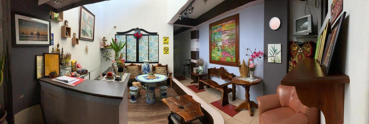 Center Parkway Pension House Kalibo Bagian luar foto